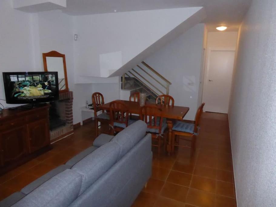 Maison Renovee A 250m De La Casa de vacances Santiago De La Ribera